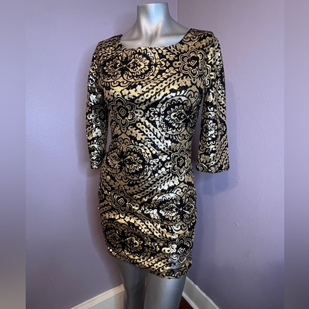 Ark & Co Black and Gold Patterned Long Sleeve Dress